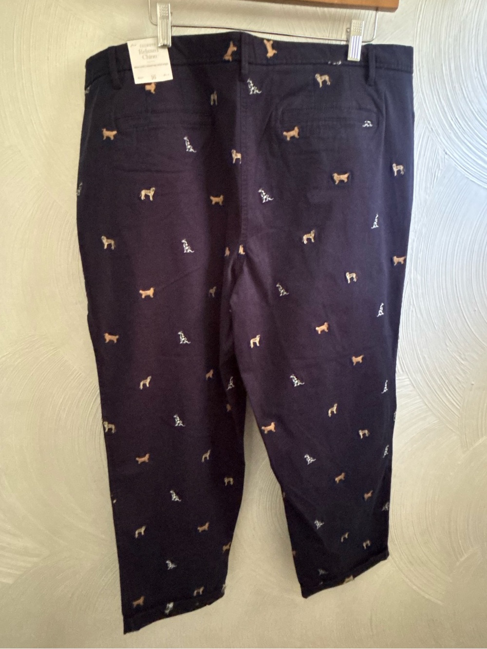 NWT Women’s TALBOTS Navy Embroidered 🐕Dog-Pattern Chino Pants sz 16🐩 - Picture 7 of 7
